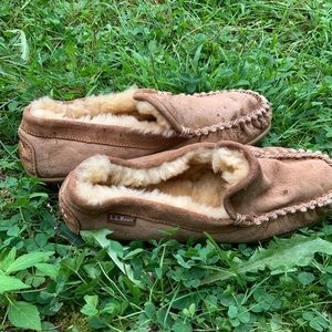 L.L.BEAN SLIPPERS